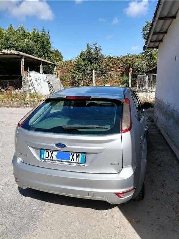 Usata Ford Focus Titanium 109 CV (80 kW) 2009 Grigio Berlina