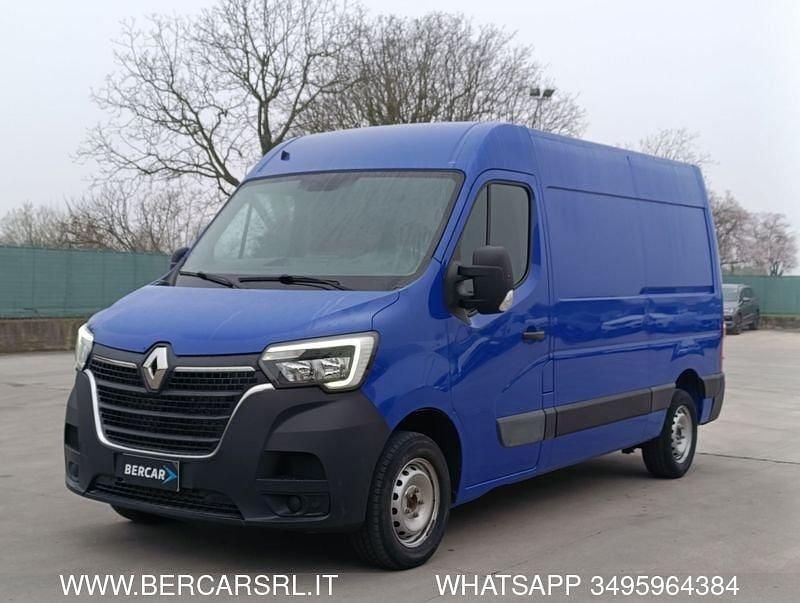 Usata Renault Master 136 CV (100 kW) 2022 Blu Monovolume