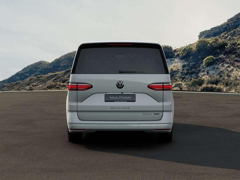 Usata VW Multivan Life 245 CV (180 kW) 2025 Bianco candy Furgone