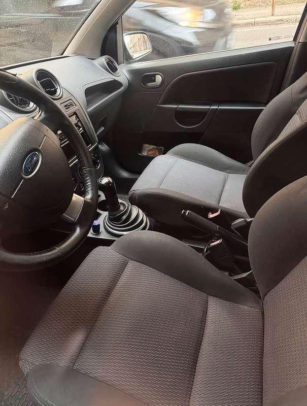 Usata Ford Fiesta S 90 CV (66 kW) 2008 Utilitaria