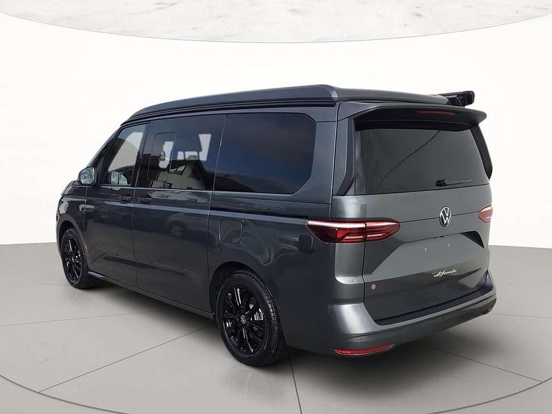 Usata VW California Beach 150 CV (110 kW) 2026 Grigio indio metallizzato Furgone