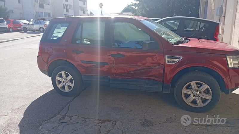 Usata Land Rover Freelander 2 160 CV (117 kW) 2009 Rosso SUV