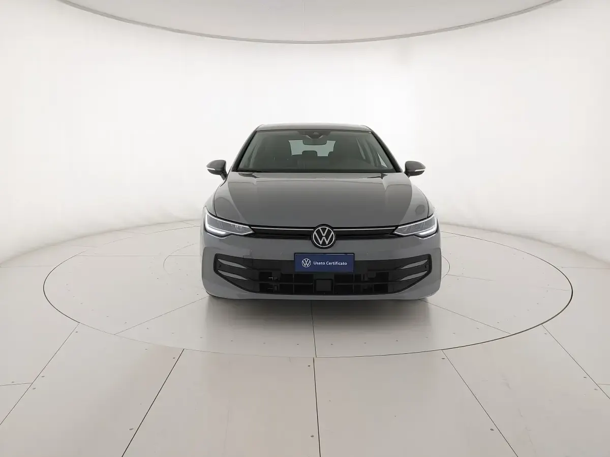 Usata VW Golf VIII Edition 150 CV (110 kW) 2024 Moonstone grey Berlina