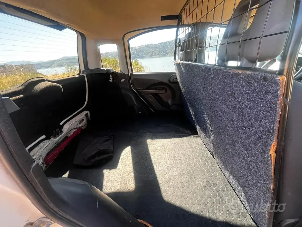 Usata Fiat Panda 75 CV (55 kW) 2012 Bianco Utilitaria