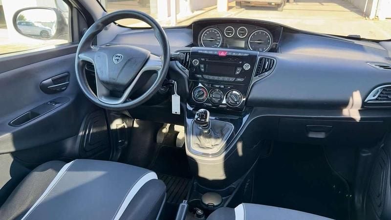 Usata Lancia Ypsilon 69 CV (50 kW) 2014 Other Utilitaria