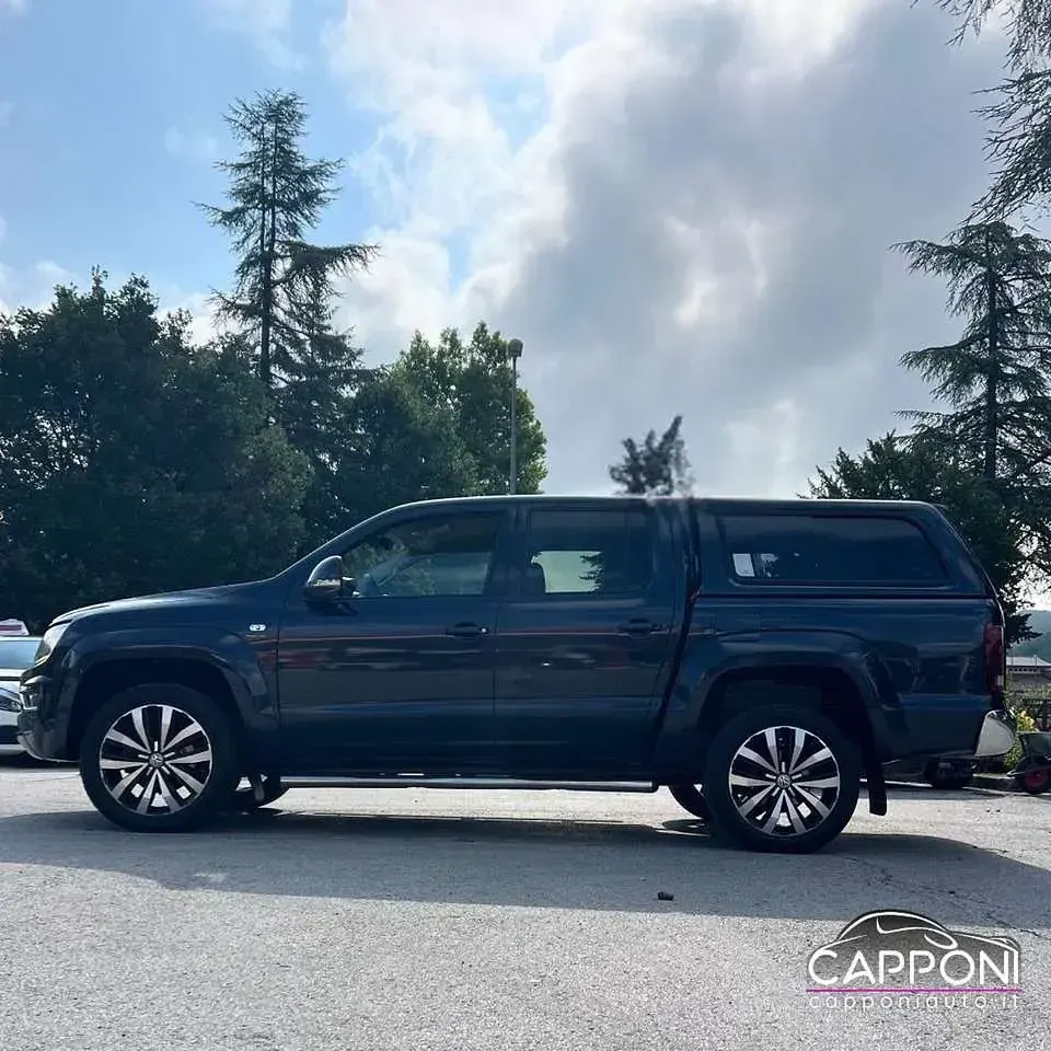 Usata VW Amarok Aventura 224 CV (164 kW) 2017 Blu Pick-up
