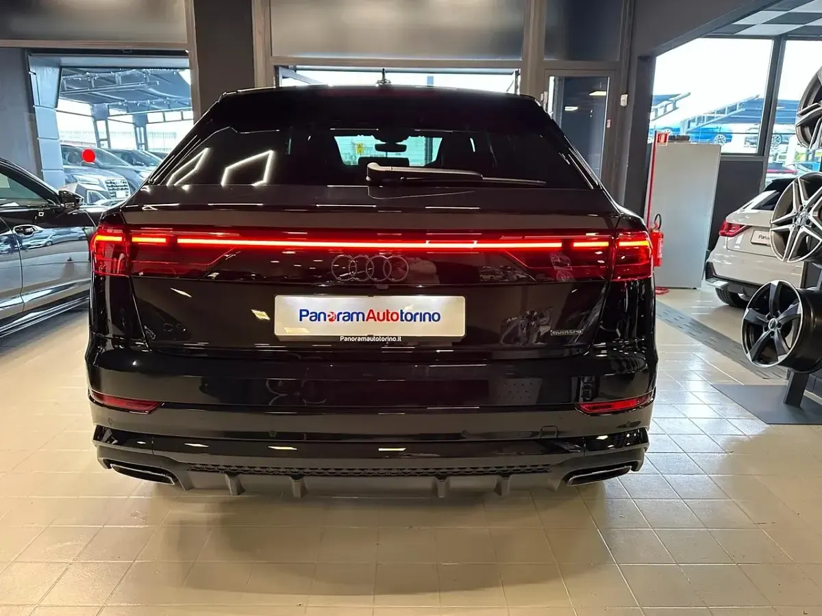 Nuova Audi Q8 e-tron Comfort 209 kW (285 CV) 2026 Nero SUV