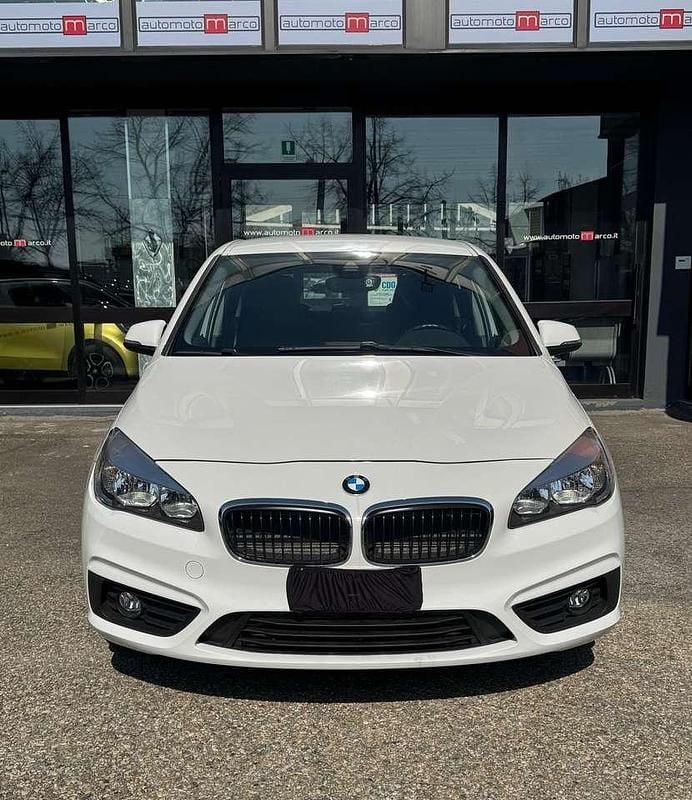 Usata BMW 218 Active Tourer Advantage 136 CV (100 kW) 2016 Bianco Monovolume
