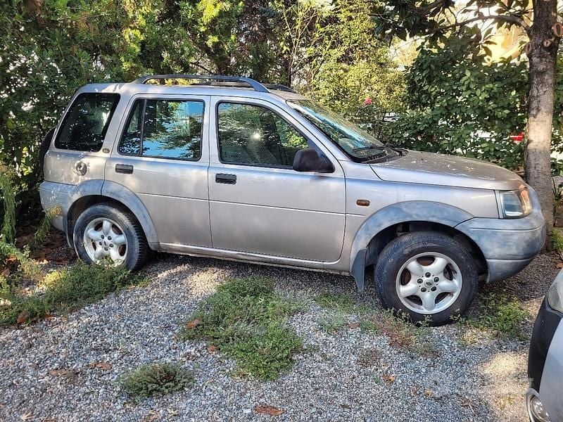 Grigio Usata 2002 Land Rover Freelander SUV | 2200 € - Immagine 1/4
