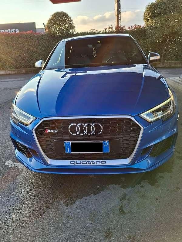 Usata Audi RS3 Ambiente 400 CV (294 kW) 2019 Blu/azzurro Berlina