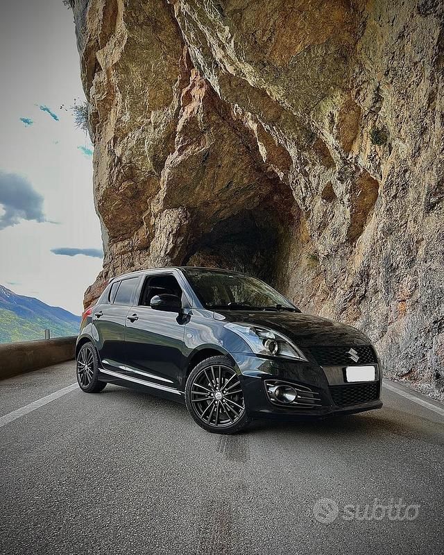 Nero Usata 2015 Suzuki Swift Sport Tre volumi | 11.500 € (Molto cara) - Immagine 1/4