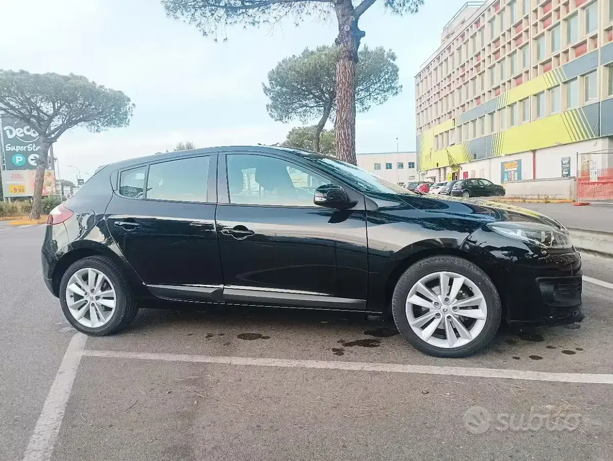 Usata Renault Mégane II LIMITED 110 CV (80 kW) 2023 Nero Berlina