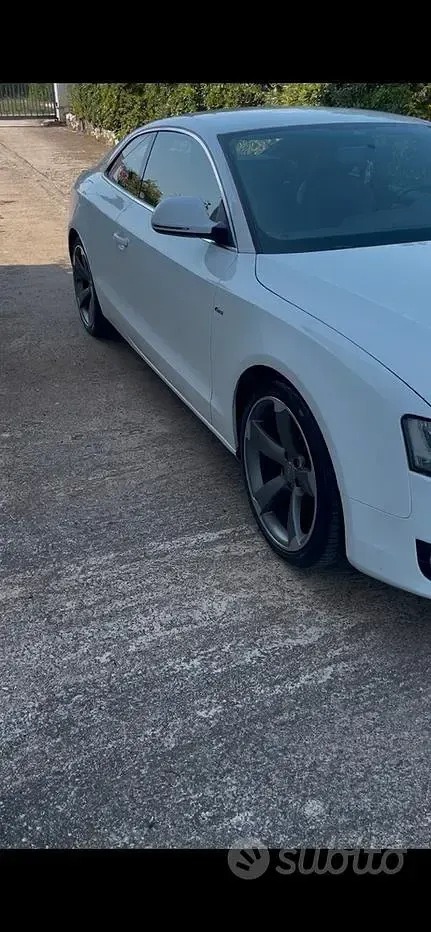 Usata Audi A5 S-Line 180 CV (132 kW) 2010 Bianco Coupé