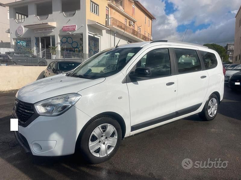 Usata Dacia Lodgy Comfort 116 CV (85 kW) 2021 Bianco Monovolume