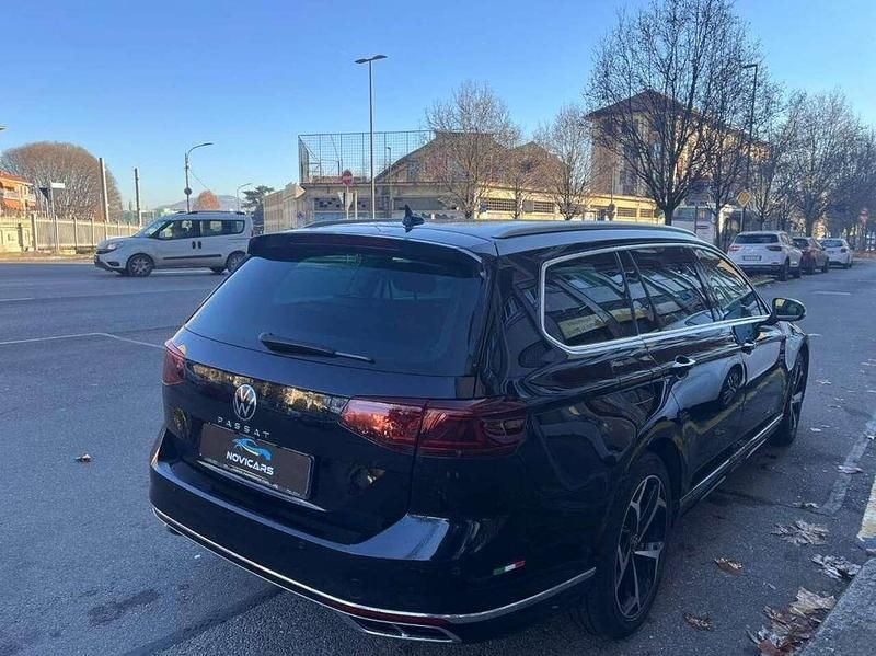 Usata VW Passat Executive 200 CV (147 kW) 2020 Nero Station wagon