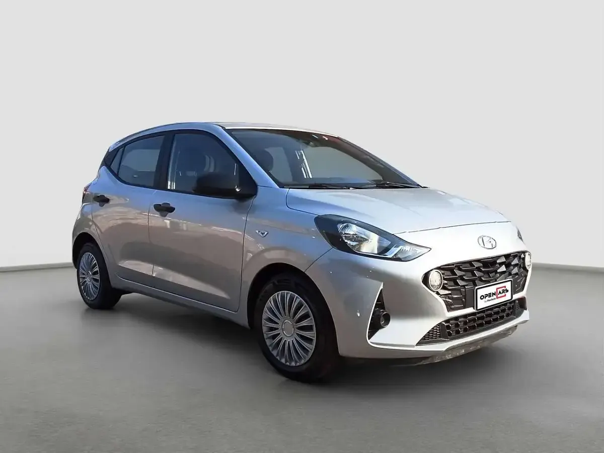 Usata Hyundai i10 Advanced 67 CV (49 kW) 2022 Argento Utilitaria