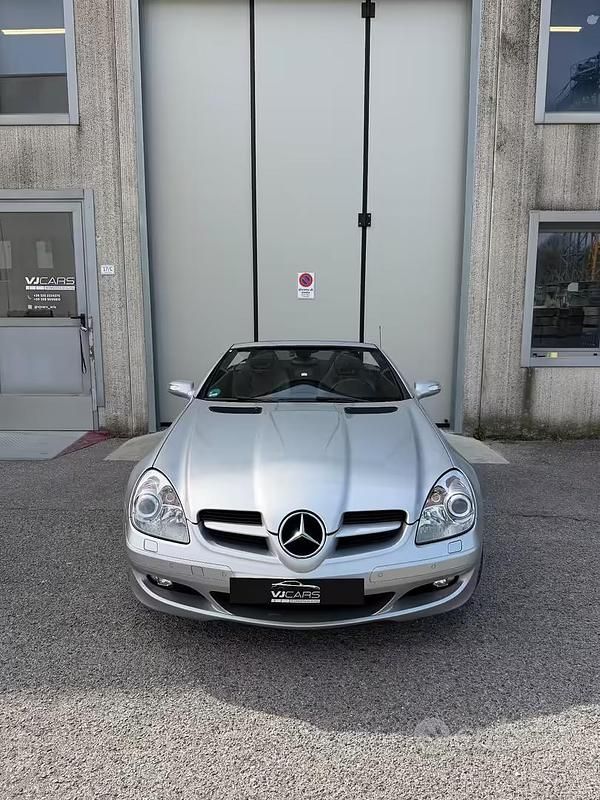Käytetty Mercedes SLK350 272 HP (200 kW) 2005 Harmaa Avoauto