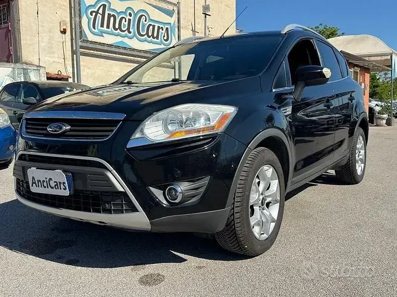 Usata Ford Kuga 163 CV (119 kW) 2010 Nero SUV
