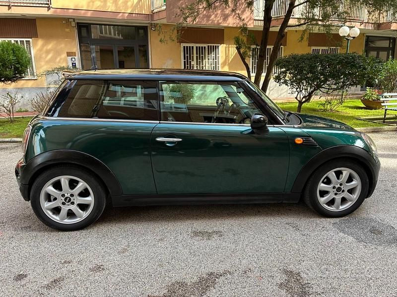 Begagnad Mini Cooper D 115 HK (84 kW) 2008 Grön Halvkombi