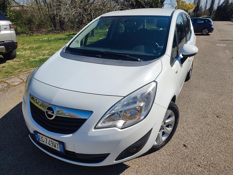 Usata Opel Meriva 95 CV (69 kW) 2011 Bianco Monovolume