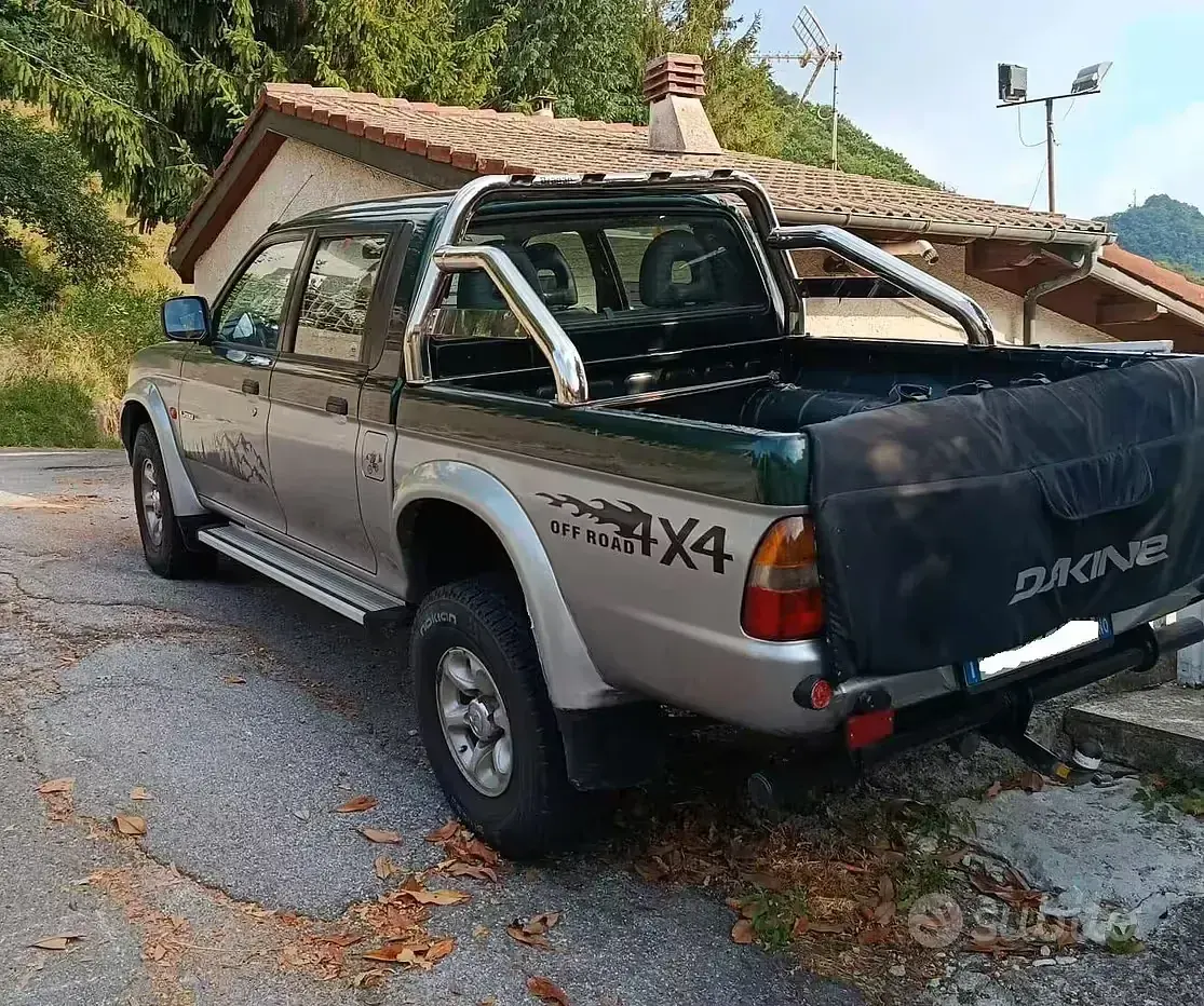 Usata Mitsubishi L200 87 CV (63 kW) 1999 Verde Pick-up