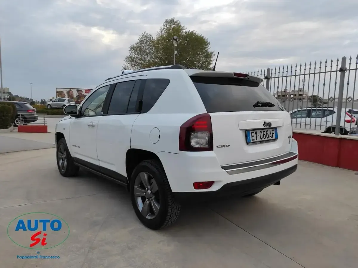 Usata Jeep Compass 136 CV (100 kW) 2015 Bianco SUV