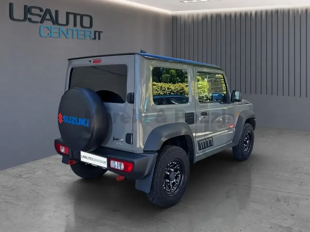 Usata Suzuki Jimny 102 CV (75 kW) 2021 Grigio SUV