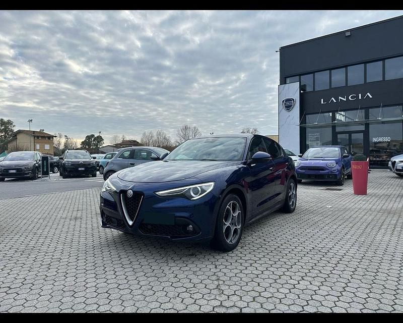 Usata Alfa Romeo Stelvio Executive 190 CV (139 kW) 2020 Blu SUV