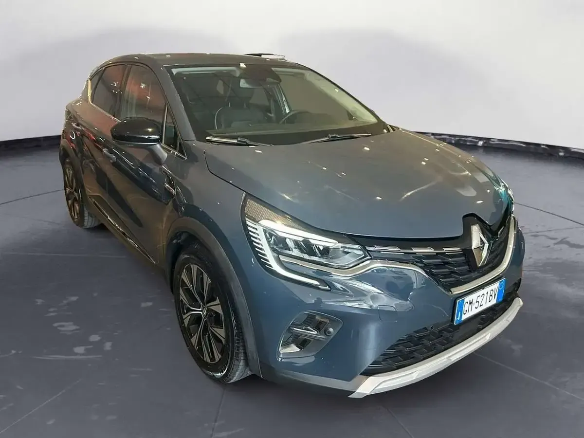 Usata Renault Captur Techno 143 CV (105 kW) 2023 Blu/azzurro SUV