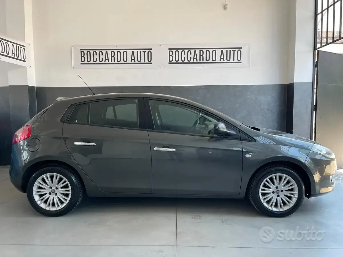 Usata Fiat Bravo Easy 90 CV (66 kW) 2013 Grigio Utilitaria