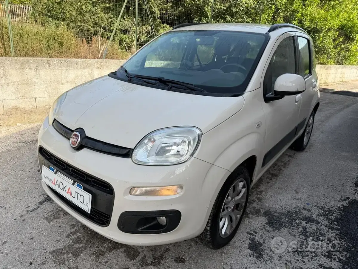 Usata Fiat Panda Lounge 80 CV (58 kW) 2017 Utilitaria
