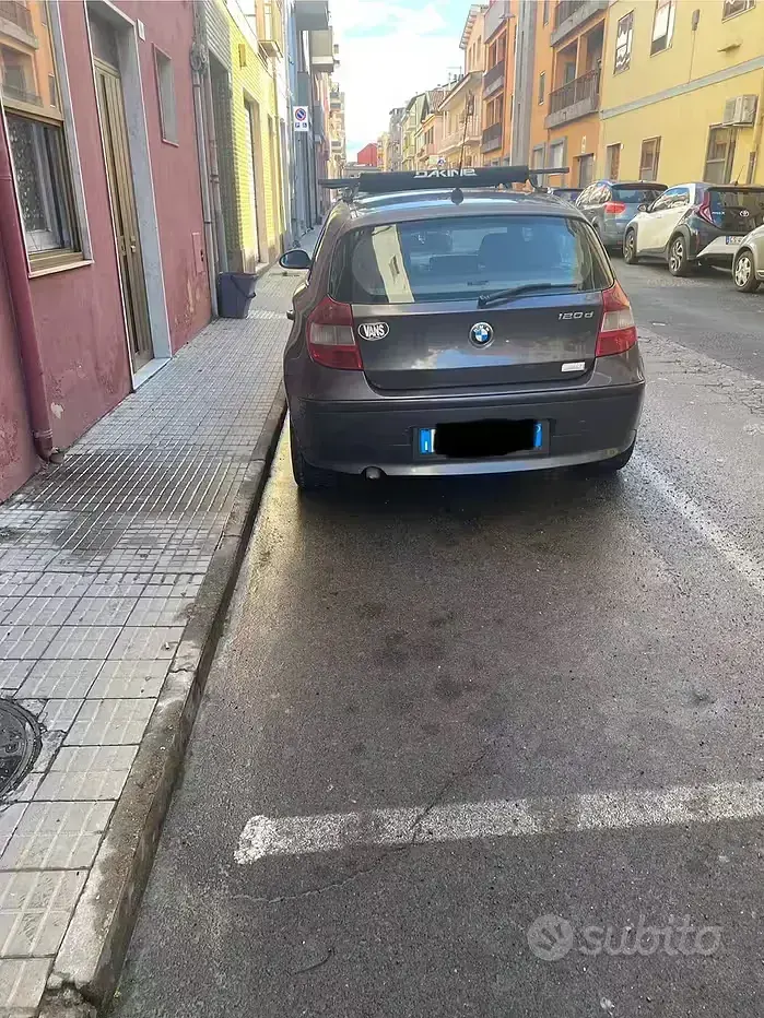 Usata BMW 120 163 CV (119 kW) 2005 Grigio Utilitaria