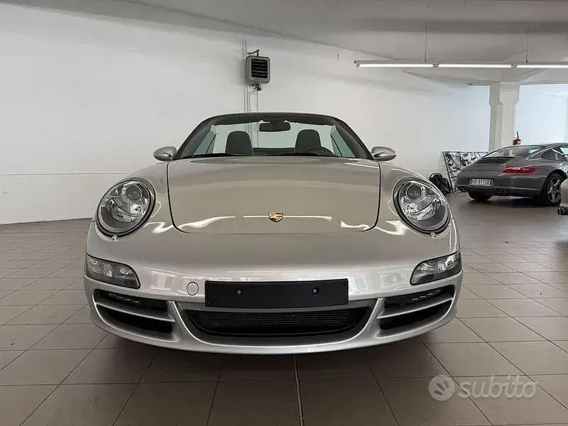 Usata Porsche 911 Carrera Cabriolet 325 CV (239 kW) 2006 Grigio Cabrio