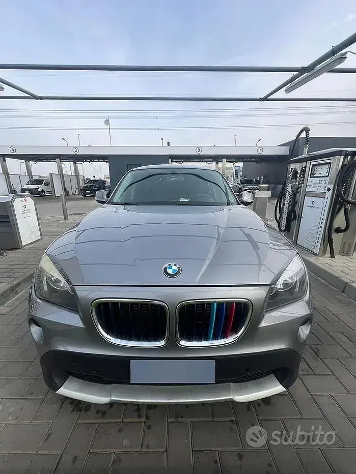 Usata BMW X1 177 CV (130 kW) 2010 Grigio SUV