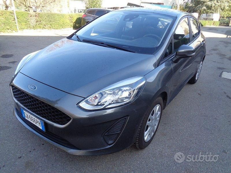 Usata Ford Fiesta 75 CV (55 kW) 2020 Grigio Berlina