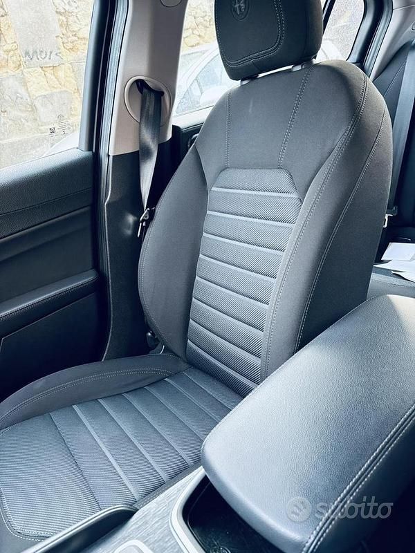 Usata Alfa Romeo Giulia 160 CV (117 kW) 2020 Blu Berlina