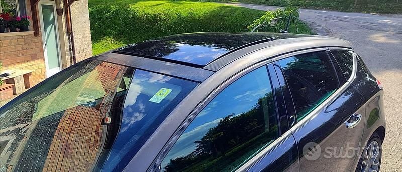 Usata Lancia Delta Gold 165 CV (121 kW) 2009 Nero Utilitaria