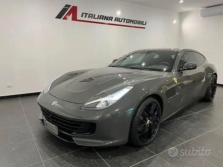 Usata Ferrari GTC4Lusso 610 CV (448 kW) 2018 Grigio Station wagon