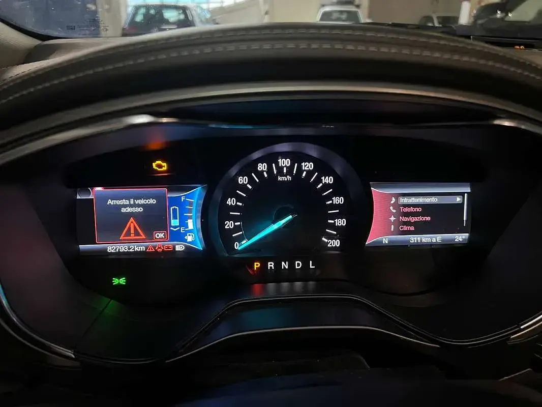 Usata Ford Mondeo Vignale 140 CV (102 kW) 2019 Bianco Berlina