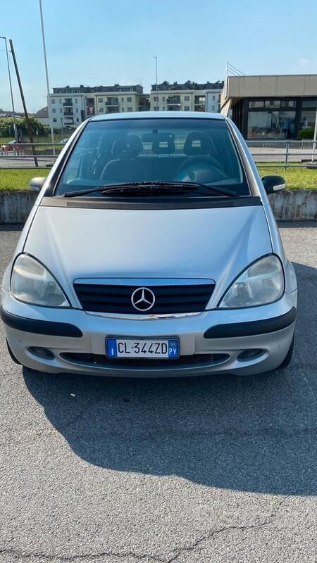 Usata 2004 Mercedes A140 Classic Due volumi | 1000 € (Ottimo prezzo) - Immagine 1/4