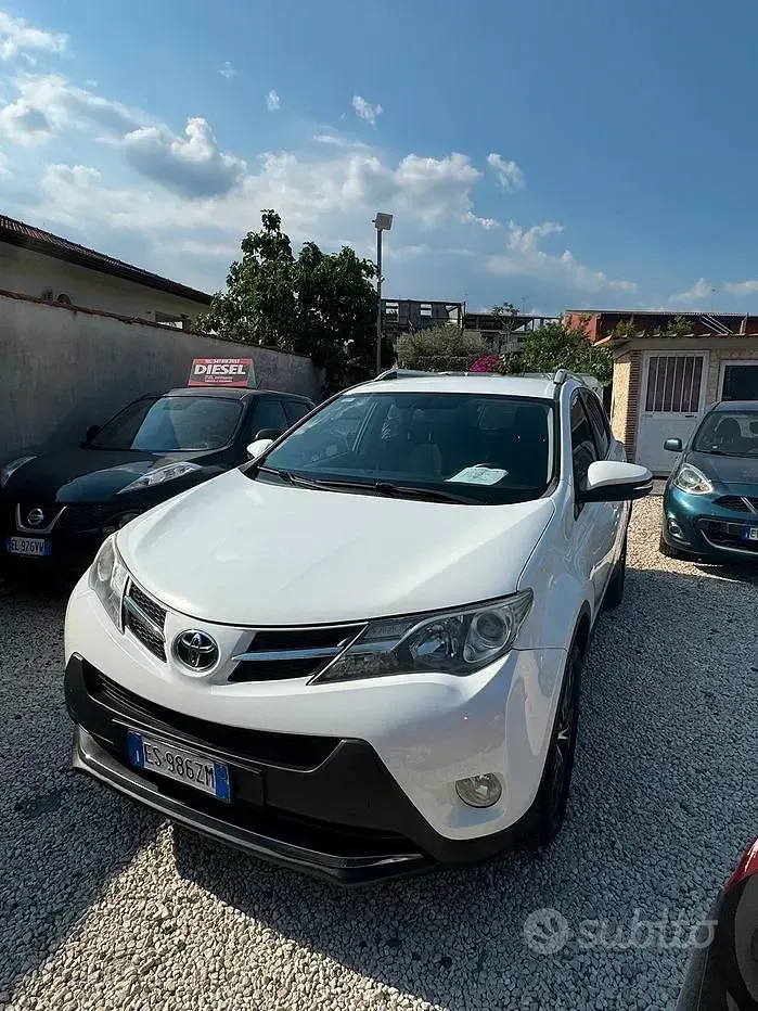 Usata Toyota RAV4 124 CV (91 kW) 2014 Bianco SUV