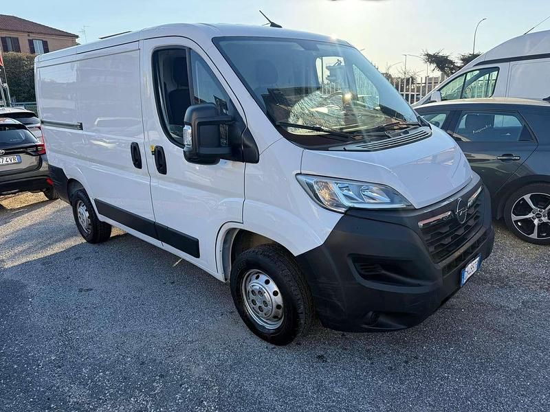 Usata Opel Movano 140 CV (102 kW) 2023 Bianco Furgone