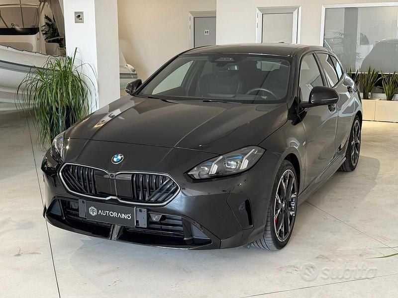 Gebraucht BMW 118 M Sport 150 PS (110 kW) 2025 Schwarz Kleinwagen