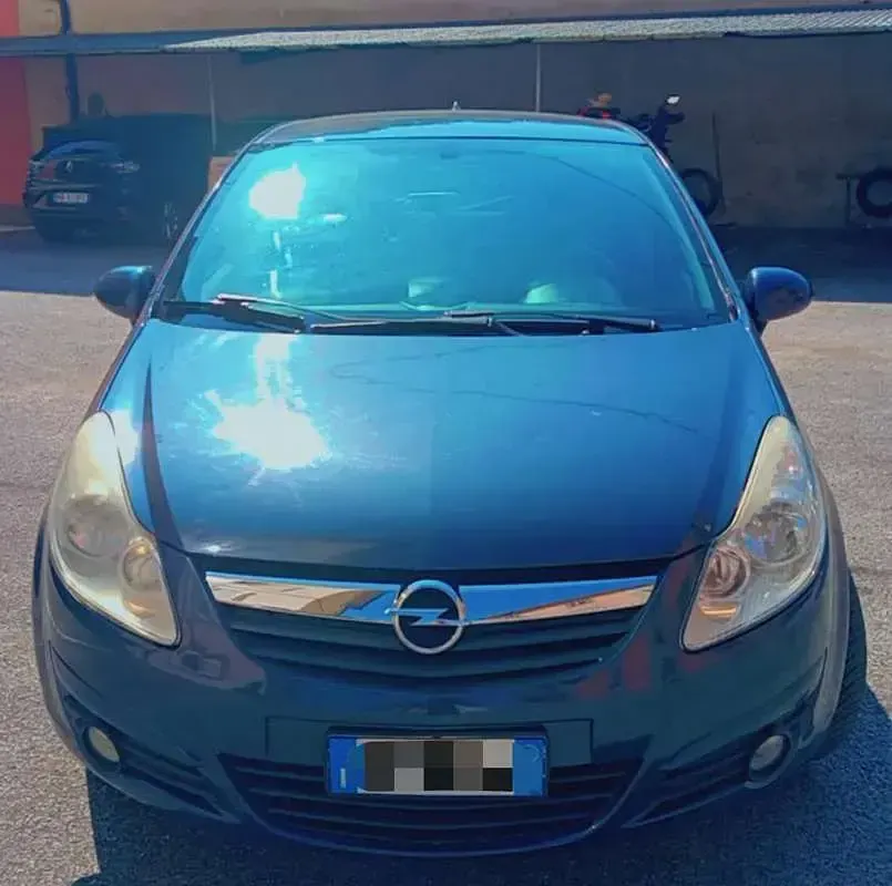 Usata Opel Corsa Innovation 80 CV (58 kW) 2009 Utilitaria