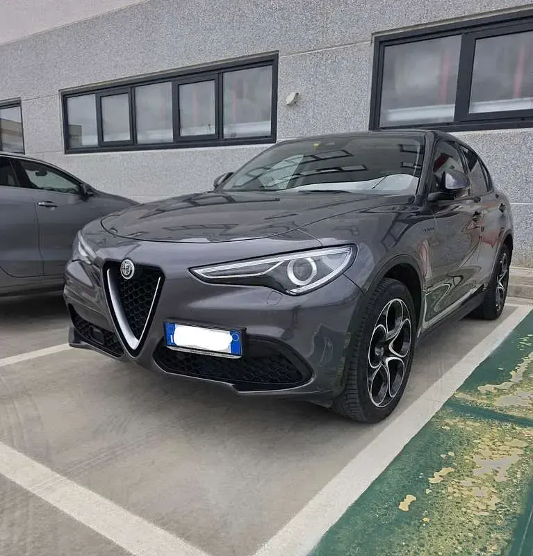 Usata Alfa Romeo Stelvio Ti 209 CV (153 kW) 2019 SUV