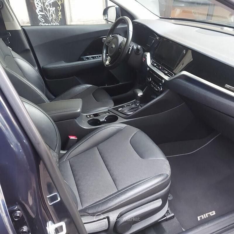 Usata Kia Niro 105 CV (77 kW) 2020 Blu SUV