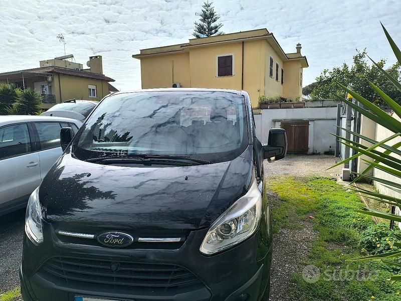 Usata Ford Tourneo 170 CV (125 kW) 2017 Nero Monovolume