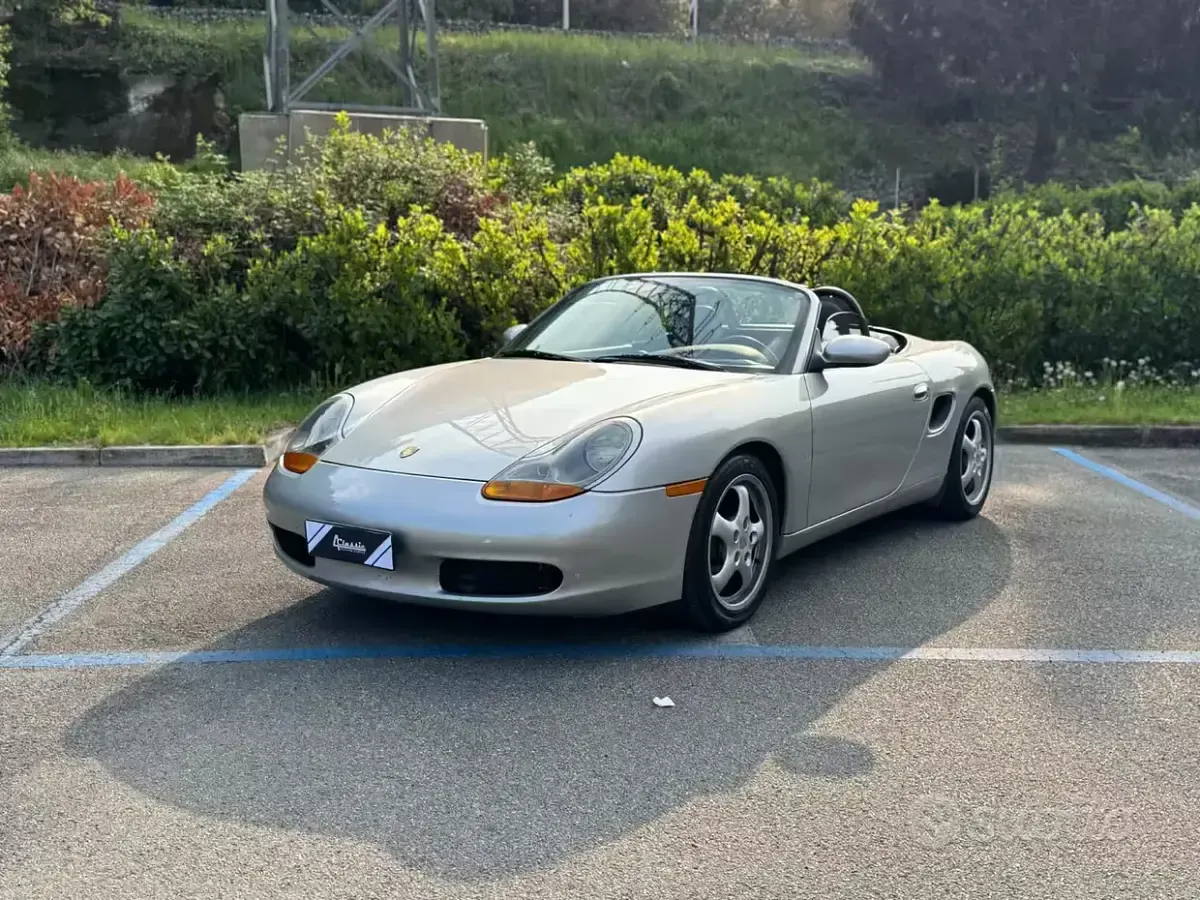 Usata Porsche Boxster 204 CV (150 kW) 1996 Grigio Cabrio