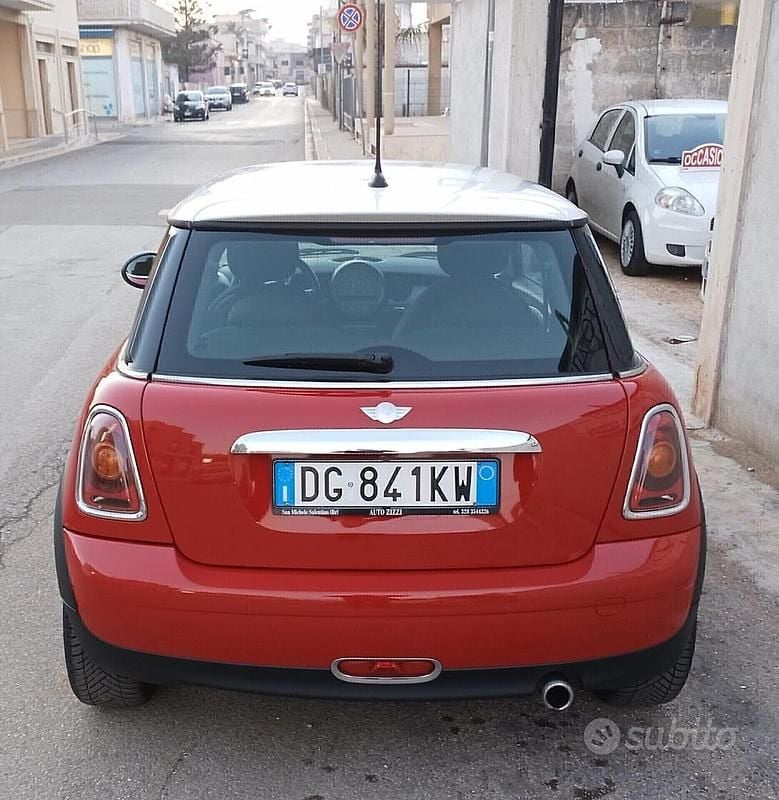 Usata Mini Cooper Chili 120 CV (88 kW) 2007 Rosso Utilitaria