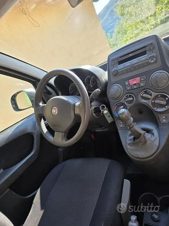 Usata Fiat Panda 4x4 60 CV (44 kW) 2012 Grigio Utilitaria